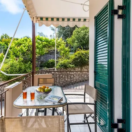 Nikoleta 1 Апартаменты Никиана